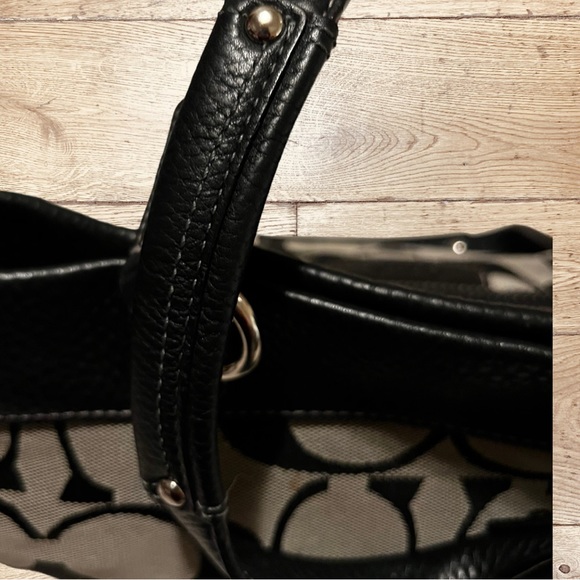 Classic COACH Shoulder Bag 13”x9”x4” Outside zip pocket Roomy. Black/deep tan. - Picture 10 of 13